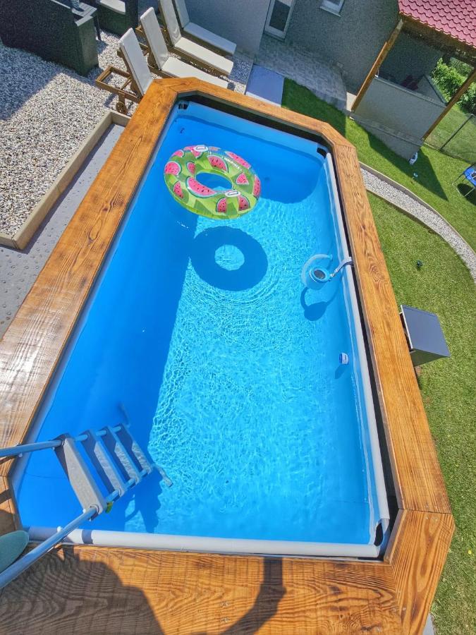Apartman Goga With Pool And Jacuzzi Лабин Экстерьер фото