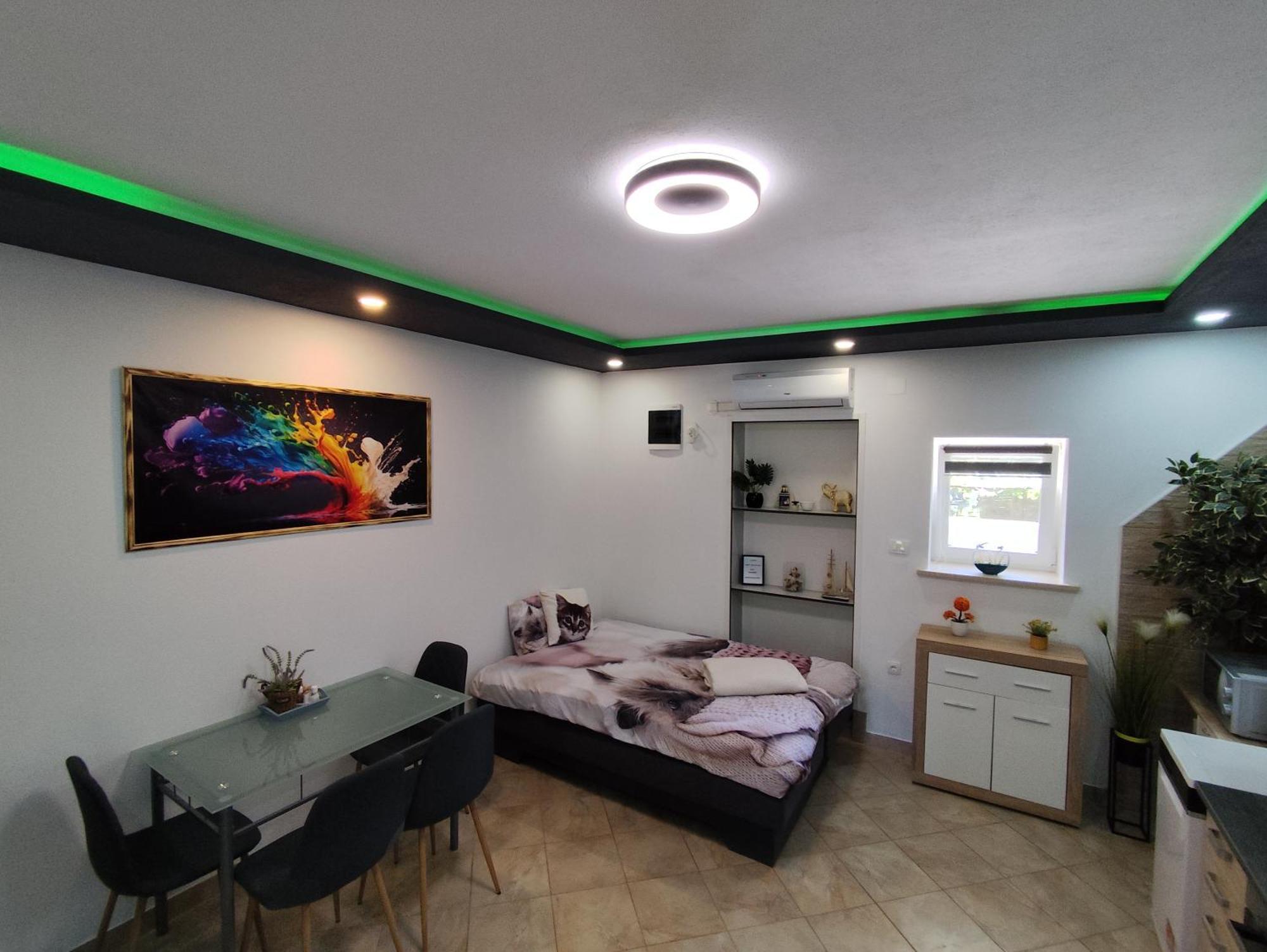 Apartman Goga With Pool And Jacuzzi Лабин Экстерьер фото